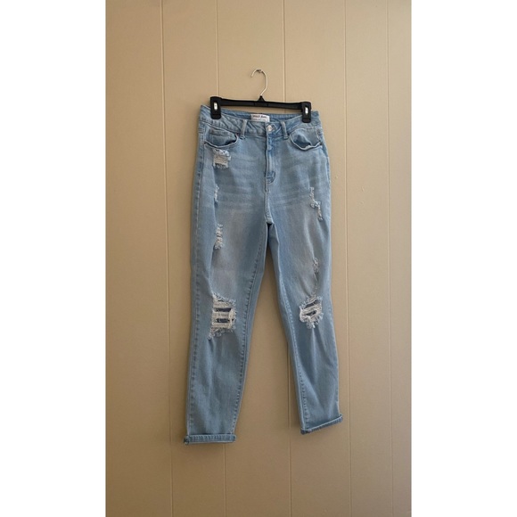 💎Ripped High Waisted Mom Jeans🌹 - Picture 4 of 9